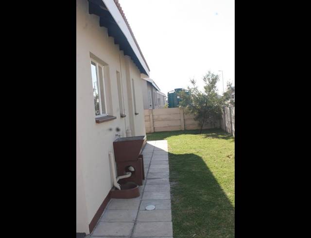 3 BEDROOM HOUSE FOR SALE IN FREEDOM PARK A